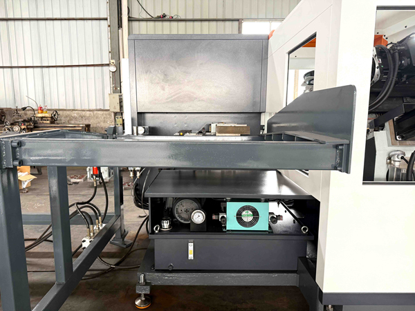 數(shù)控圓鋸機(jī)加工廠